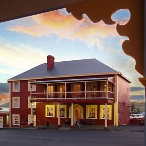 Stanley Hotel & Apartments